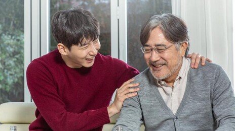 방 내준 어르신, 말벗 된 대학생… 남과 사는 ‘60만 식구’