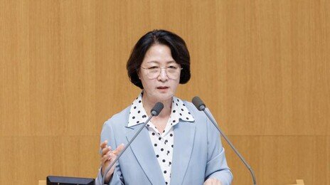 추미애 ‘재정 비상’ 예산 깎더니…12억 전세 관사 사용 논란