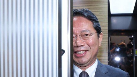 [김순덕 칼럼]‘오빠 장관’ 지명이 조국사태보다 위험한 이유