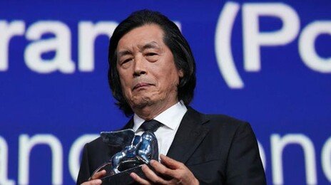 이창동, 24년 만에 베네치아 품었다… “영화로 계속 질문할것”