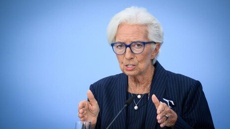 라가르드 ECB 총재 “유럽 AI투자 美中에 크게 뒤져…기술 의존 우려”