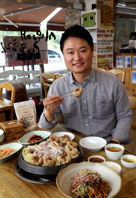 윤동철 시월애도토리 사장은 성공요인으로 차별화된 메뉴를 꼽았다.[김성남 기자]