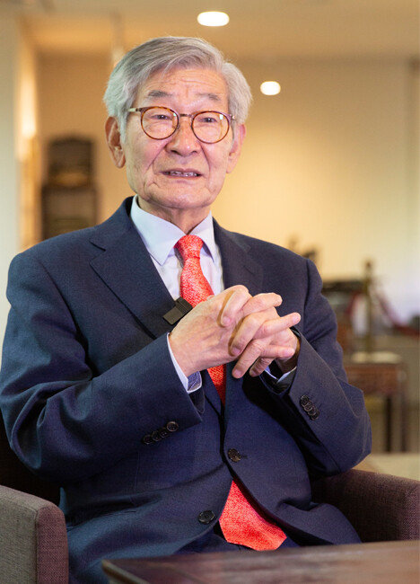 김종규 관장은 “모두가 조금씩 힘을 모으면 우리의 문화를 후대에 전할 수 있다”며 ‘십시일반’을 강조했다. [김도균 객원기자]