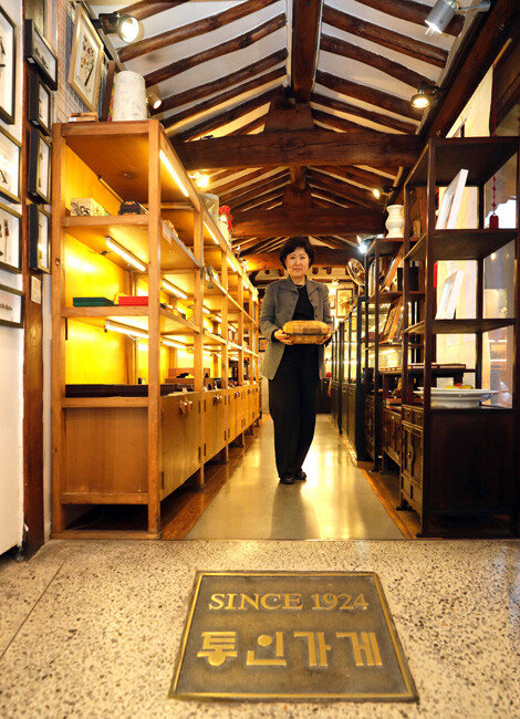 종로구 인사동 통인가게. 1924년에 문을 연 인사동의 터줏대감이다.