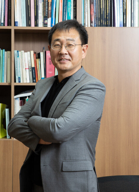 6월 12일 이무원 연세대 경영학과 교수는 ‘신동아’와 인터뷰하면서 “현대차그룹이 세계 1위로 도약하기 위해선 게임의 룰을 선점해야 한다”고 말했다. [이상윤 객원기자]