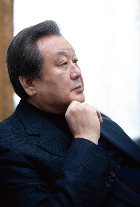1월 11일 ‘신동아’와 인터뷰 중인 김무성 전 새누리당(현 국민의힘) 대표. [박해윤 기자]