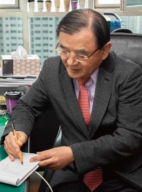 김대환 전 장관은 인수위원들에게 “입각 욕심부터 버리라”고 조언했다. [조영철 기자]