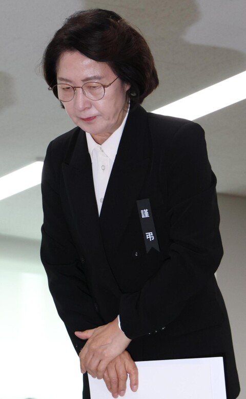 秋 징계 미룬 與… “재정 쭉쭉 빨아먹어” 옹호로 또 민심 불질러