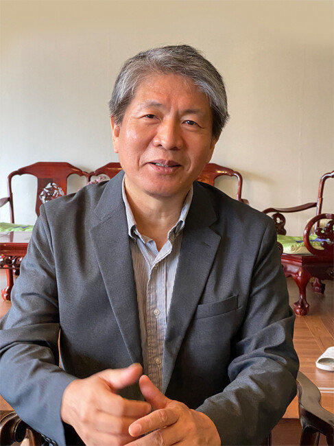 한국죽음학회를 만들고, 평소 임종과 ‘웰다잉’에 대해 연구한 최준식 이화여대 명예교수. [허문명 기자]