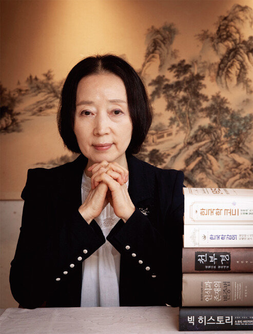 최민자 성신여대 정치외교학과 명예교수. [박해윤 기자]