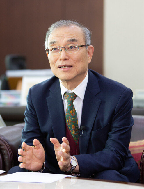 11월 9일 안병우 원장은 ‘신동아’와 인터뷰하면서 “창의력이 문화강국 달성 성패를 가를 것”이라고 말했다. [김도균 객원기자]