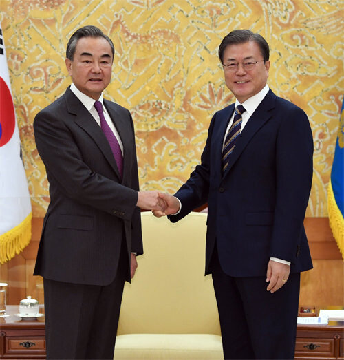 Chinese Foreign Minister Visits South Korea | The DONG-A ILBO