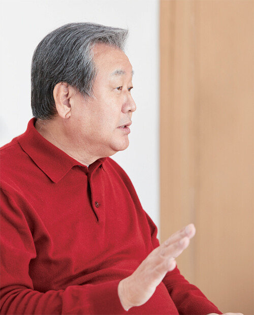 김무성 국민의힘 상임고문은 “윤석열 검찰총장 압박은 여권의 우파 분열 전략”이라고 말했다. [홍중식 기자]