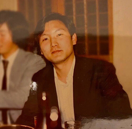 윤석열 대통령의 서울대 법과대학 79학번 동기들은 “방향성은 맞지만 디테일이 아쉽다”면서도 “우리가 대학 시절부터 봐온 석열이라면 결국 성공한 대통령으로 남을 것”이라고 말했다. 사진은 윤 대통령의 대학교 4학년 때 모습. [동아DB]