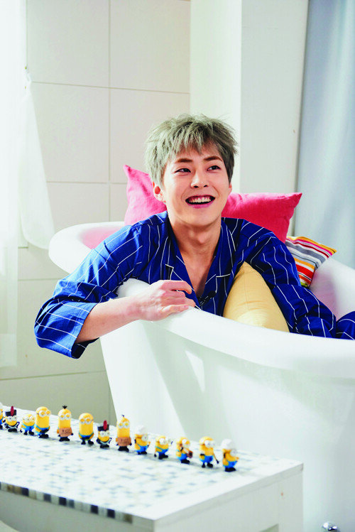 '이불 밖은 위험해'에서 활약하는 EXO 시우민. [사진 제공=MBC]