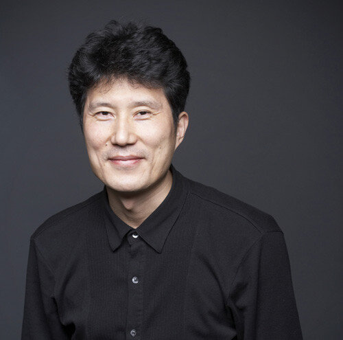 이주엽 작가. [열린책들]