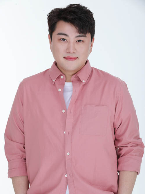 9만 명에 육박하는 팬들을 몰고 다니는 트로트 스타 김호중. [생각을보여주는엔터테인먼트]