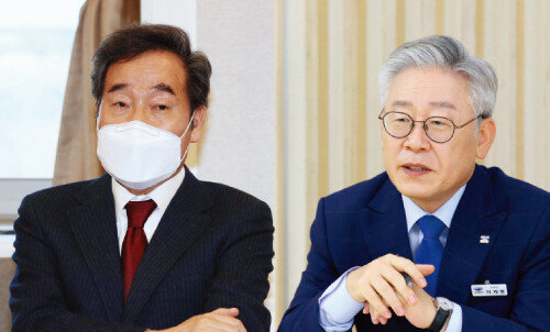이낙연 더불어민주당 대표(왼쪽). 이재명 경기지사. [동아DB]
