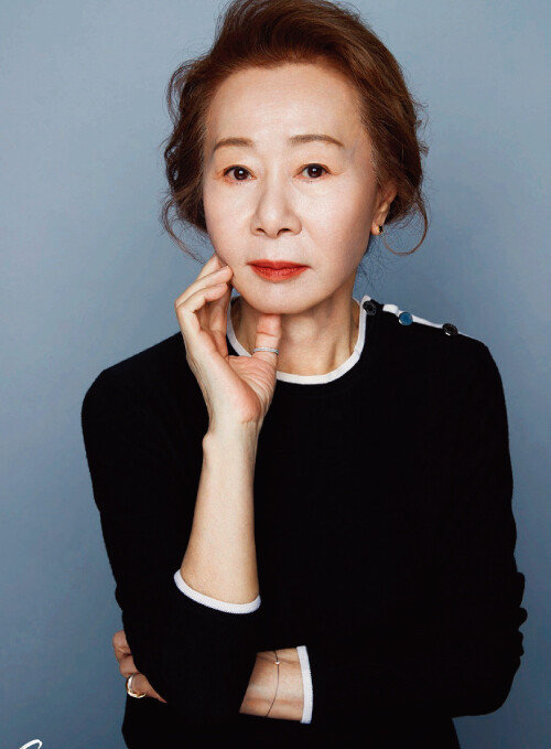 배우 윤여정.  [사진 제공 · 후크엔터테인먼트]