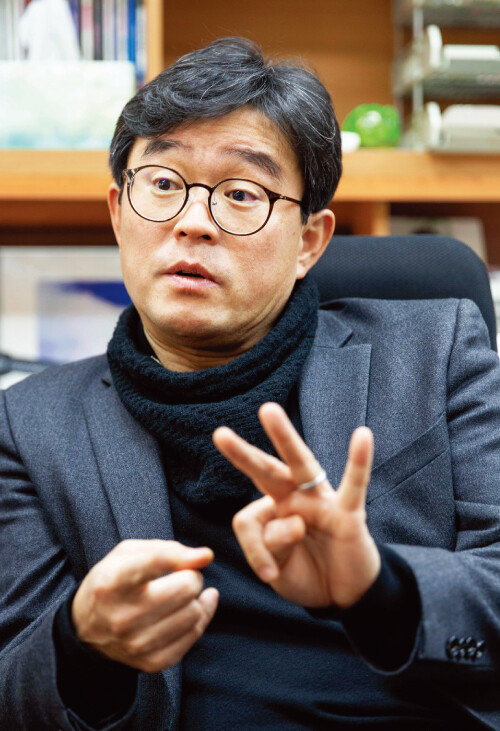 공매도 이론과 실증분석의 권위자로 꼽히는 
이관휘 서울대 경영학과 교수. [김도균]