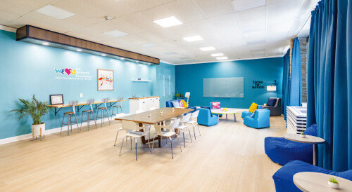 위러브유가 미국 뉴저지주 유니버시티고등학교와 협력해 학생들의 정서 안정을 위한 ‘카밍룸(Calming Room)’을 열었다. [국제위러브유운동본부 제공]