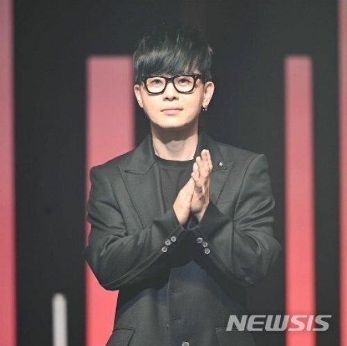 On the return of the 尹 president…  Singer Seung-Hwan Lee “Is the whole world under your feet?”