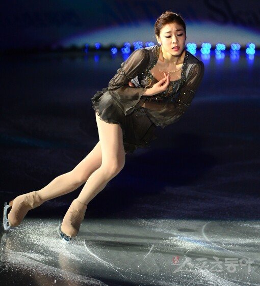 김연아, 소치올림픽 15대미녀 선정…우즈 여친 린지 본도 포함 : 스포츠동아