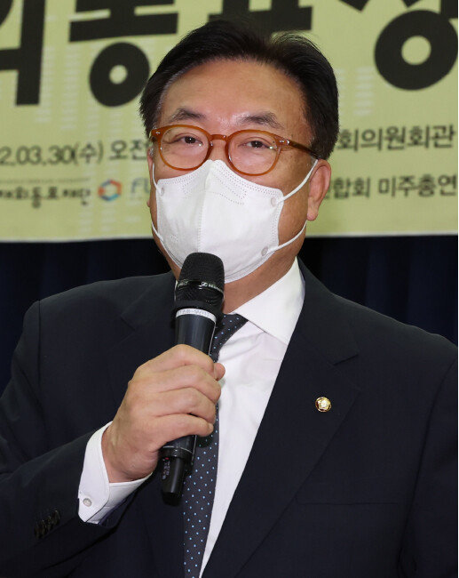 지방선거를 앞두고 국민의힘 공천관리위원장을 맡은 정진석 국회부의장은 윤석열 당선인과 가까운 측근 인사다. [동아DB]