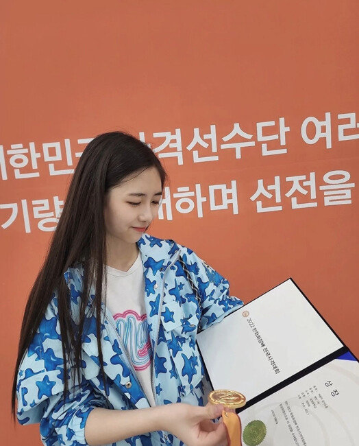 박민하 선수가 5일 한화회장배 전국사격대회에서 금메달을 딴 후 인스타그램에 올린 사진. [박민하 인스타그램]