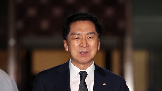 김건희에 명품 가방 선물 김기현 아내 특검 출석