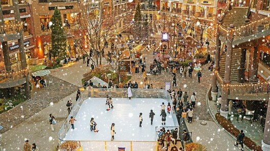 [프리미엄뷰]신세계 프리미엄 아울렛, 올겨울 눈 내리는 ‘겨울왕국’으로 변신