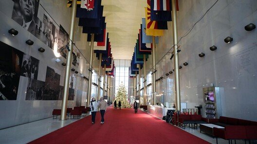 美케네디센터 ‘트럼프 케네디 센터’로 개명…민주당·케네디 가문 반발