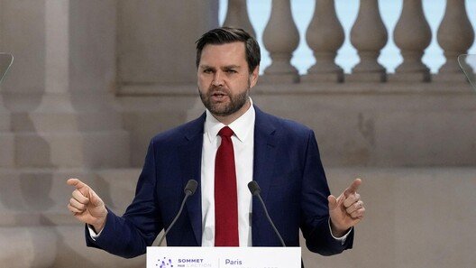 밴스 “우크라, 돈바스 잃을것 알고 있을것…종전협상 타결 확신 못해”