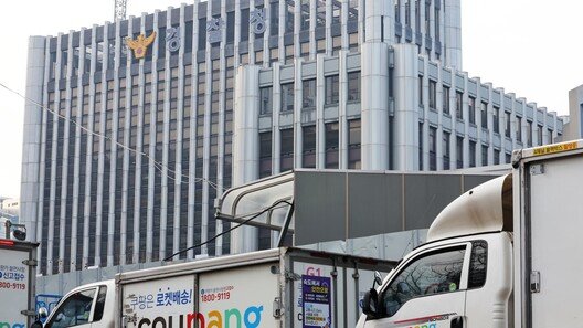 “억울한”→“잘못된”…쿠팡, 국문·영문 성명서 표현 차이 왜?