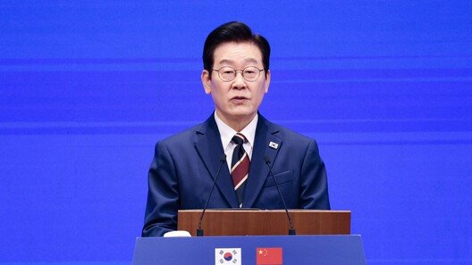 李대통령 “한중 교역액 정체…과거 관성에 의존하면 안돼”