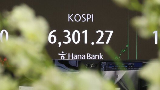 “투자 문의에 밥 먹을 시간도 없어”…은행 ‘큰손’ 뭉칫돈도 증시로 몰린다