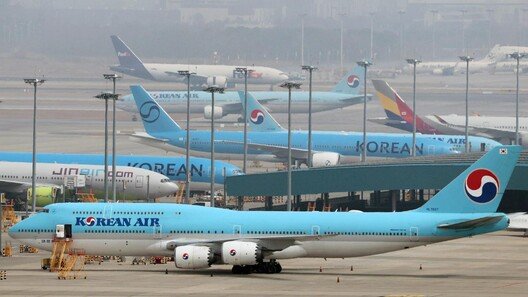 ‘이란전쟁’ 두바이서 발 묶였던 한국인 관광객 40명 인천공항 도착