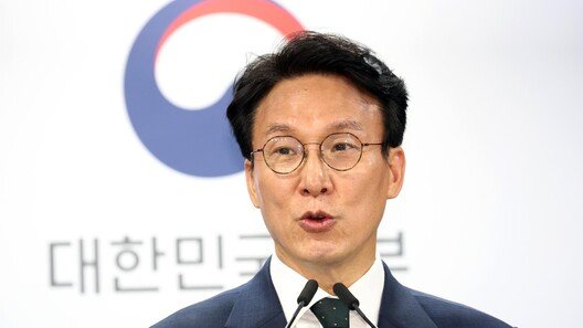 김 총리 “대권 꿈-檢 출신 악습 고칠 때”…오세훈-한동훈 겨냥?