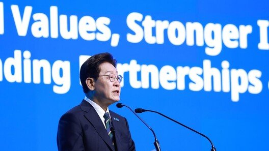 李, 나토 정상회의서 “무기체계 함께 연구·생산·운용하자”