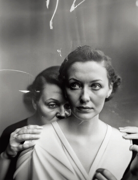 독일 사진작가 보리스 엘다크센이 ‘소니 월드 포토그래피 어워드’에 제출한 인공지능(AI) 이미지. 주최 측은 이 작품을 수상작으로 선정했으나 엘다크센은 해당 이미지가 AI를 활용한 것임을 밝히며 수상을 거부했다. [보리스 엘다크센 인스타그램]