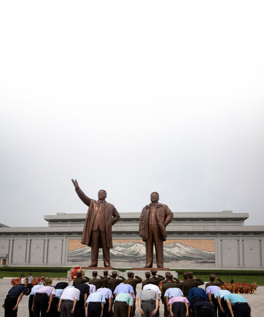 김일성·김정일 동상. [뉴시스]