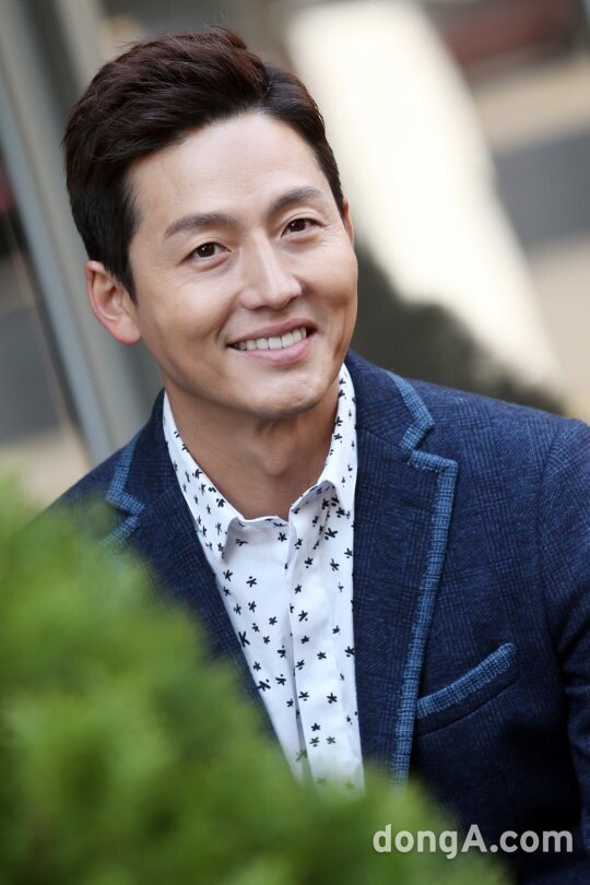 [인터뷰] 아직도 열심히 연기하고 있는 배우 이정진 : 스포츠동아