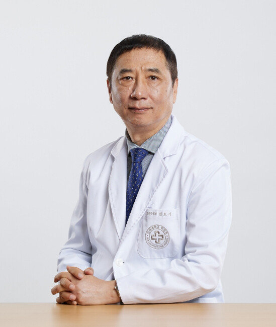 염호기 대한의사협회 코로나19대책본부 전문위원회 위원장은 “지금 제대로 대응하지 않으면 조만간 코로나19 하루 확진자가 5000명까지 폭증할 수 있다”고 우려했다. [인제대서울백병원 제공]
