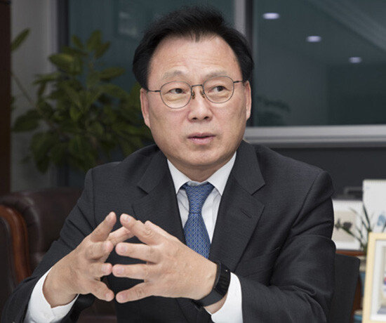 박광온 더불어민주당 의원은 “사회적가치실현법은 
공공기관의 공공성을 높여 더불어 잘사는 
사회를 만들자는 것”이라고 말했다.[조영철 기자]