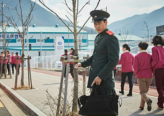 영화 ‘강철비’의 한 장면. [넥스트엔터테인먼트월드 배급]