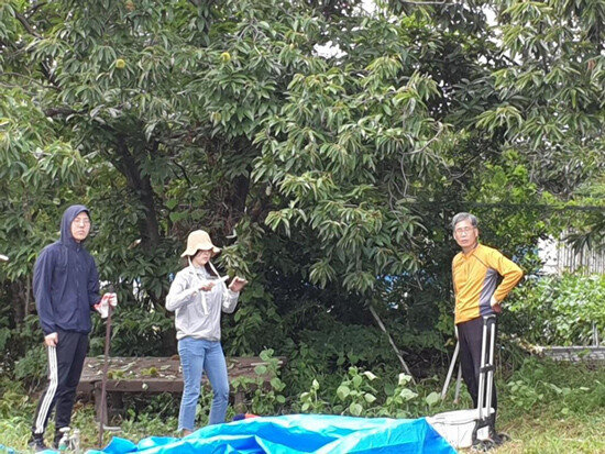 가족들과 함께하는 밤털이. [신평 제공]
