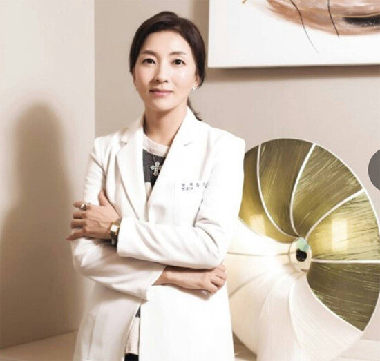 유은정 서초좋은의원 원장은 자기 감정을 제대로 이해하고, 꾸준히 뇌 훈련을 하면 약물 없이도 식욕을 조절할 수 있다고 강조했다. [유은정 제공]