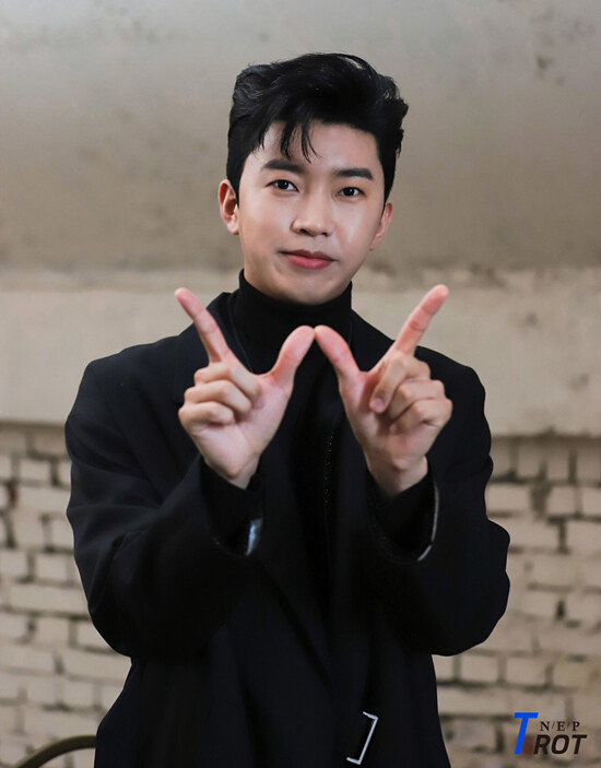 가온차트 3월 월간차트 집계에서 4개 부문 1위를 석권한 임영웅. [뉴에라프로젝트 제공]