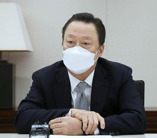 박용만 대한상의 회장이 9월21일 기자회견을 열어 이른바 ‘공정 3법’에 대한 입장을 밝히고 있다. [대한상의]