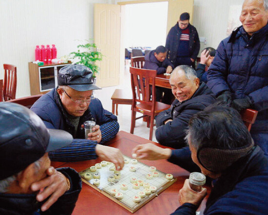 중국 노인들이 요양원에서 생활하고 있다. [VCG]